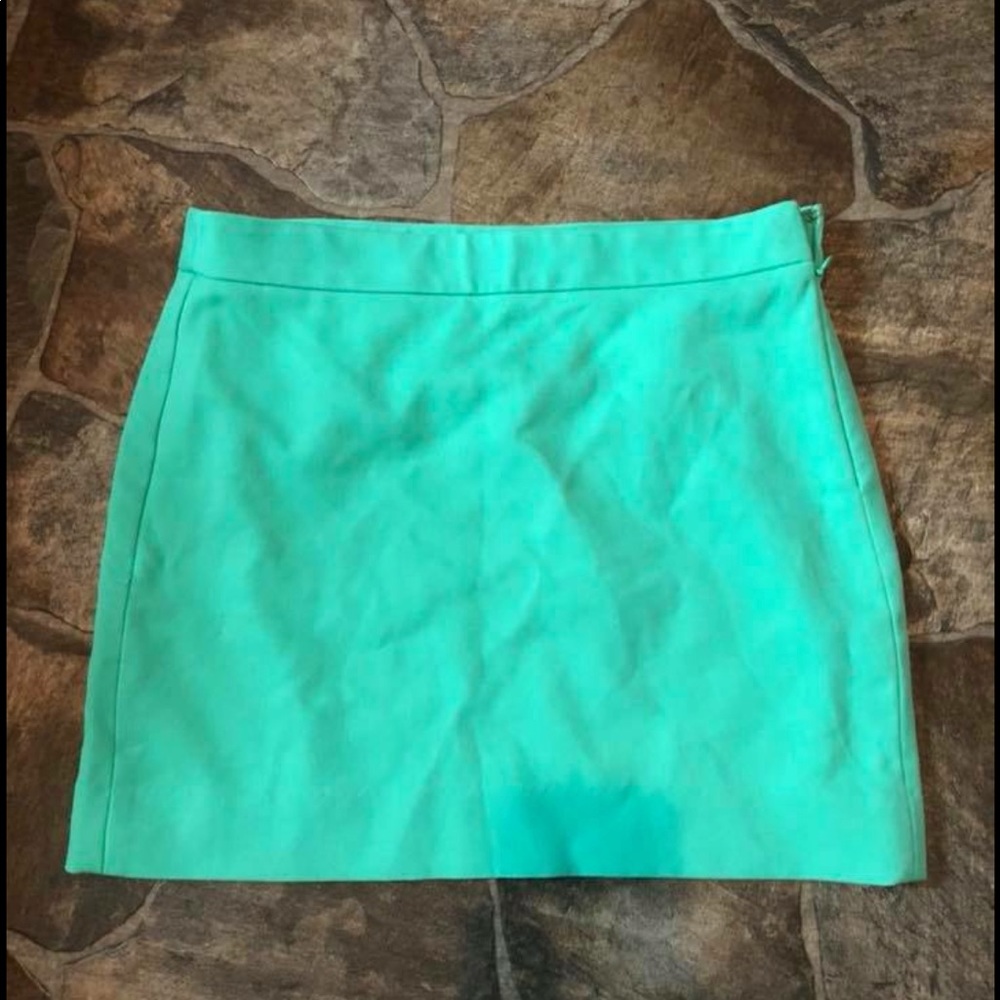 Gap pencil skirt